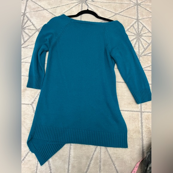 New York & Company 3/4 sleeve teal envelope bottom sweater Womens SZ Small - Picture 9 of 9